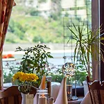 Szálloda & Restaurant Krone 3*