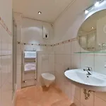 Szálloda & Restaurant Krone 3*