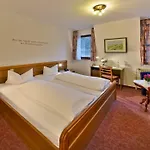 & Restaurant Krone Hotel Kestert