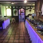 & Restaurant Krone Szálloda