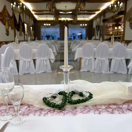 & Restaurant Krone 3* Kestert