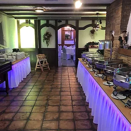 & Restaurant Krone Отель 3*
