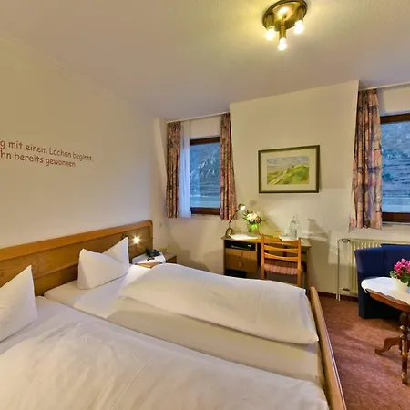 Hotel & Restaurant Krone 3*