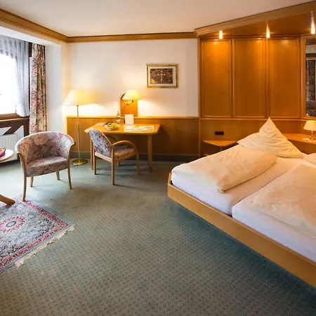 & Restaurant Krone 3*