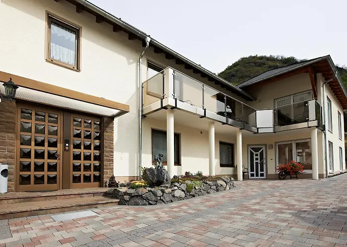 & Restaurant Krone Hotel Kestert