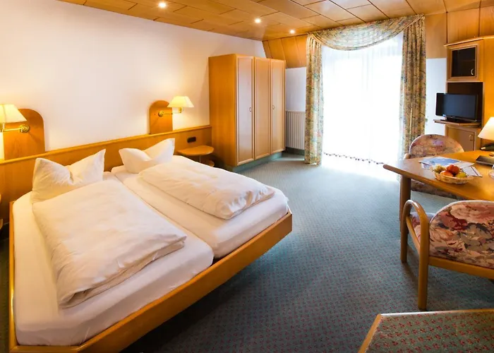 & Restaurant Krone 3* Kestert