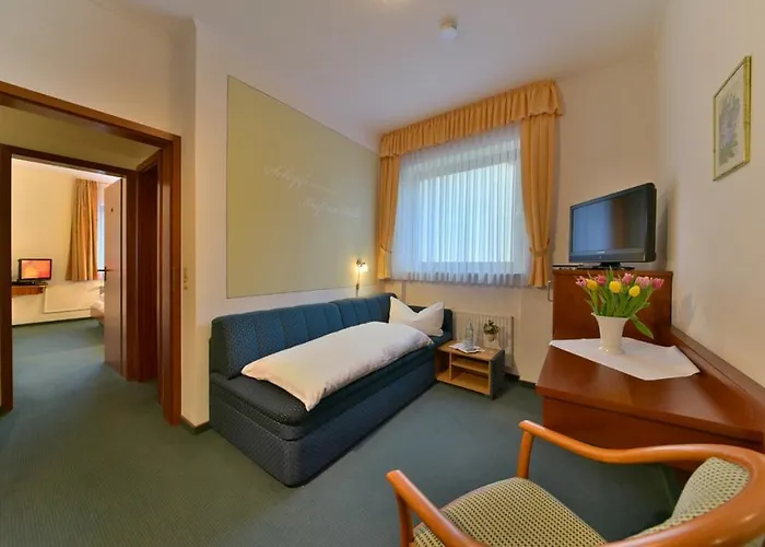 & Restaurant Krone Hotel